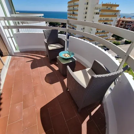 Junto A Com Piscina. * بورتيماو