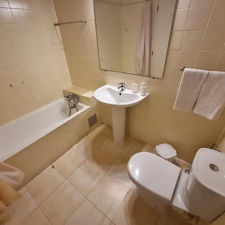 Apartament Junto A Com Piscina. Portimão