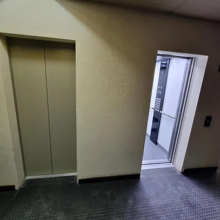 Apartament Junto A Com Piscina. *